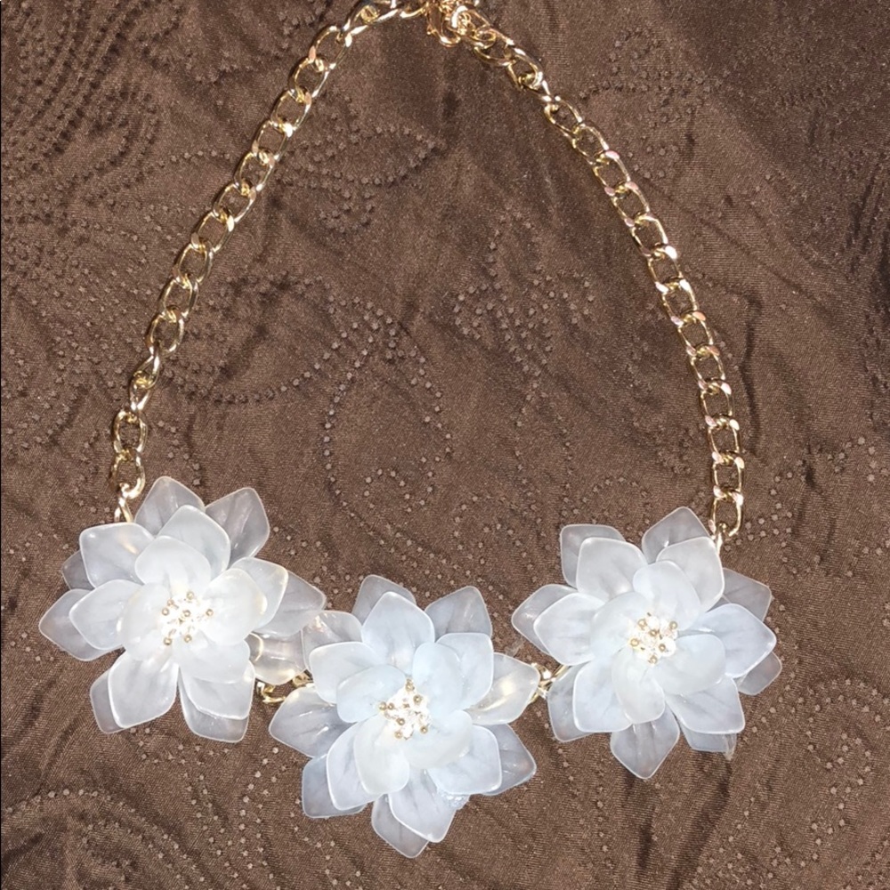 Flower necklace